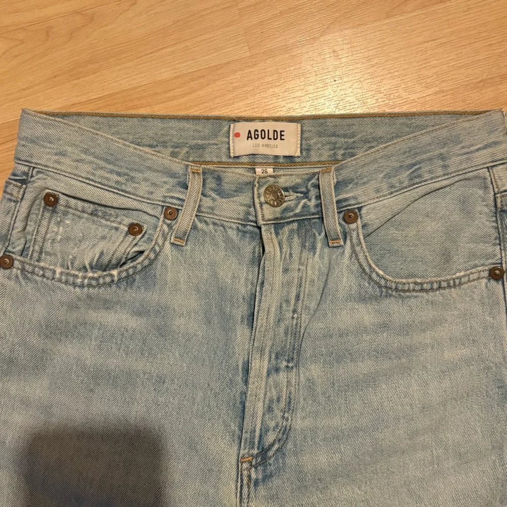 Agolde Sz 26 Riley Jeans High Rise Straight Crop Distressed Shatter Light Blue - Picture 3 of 7